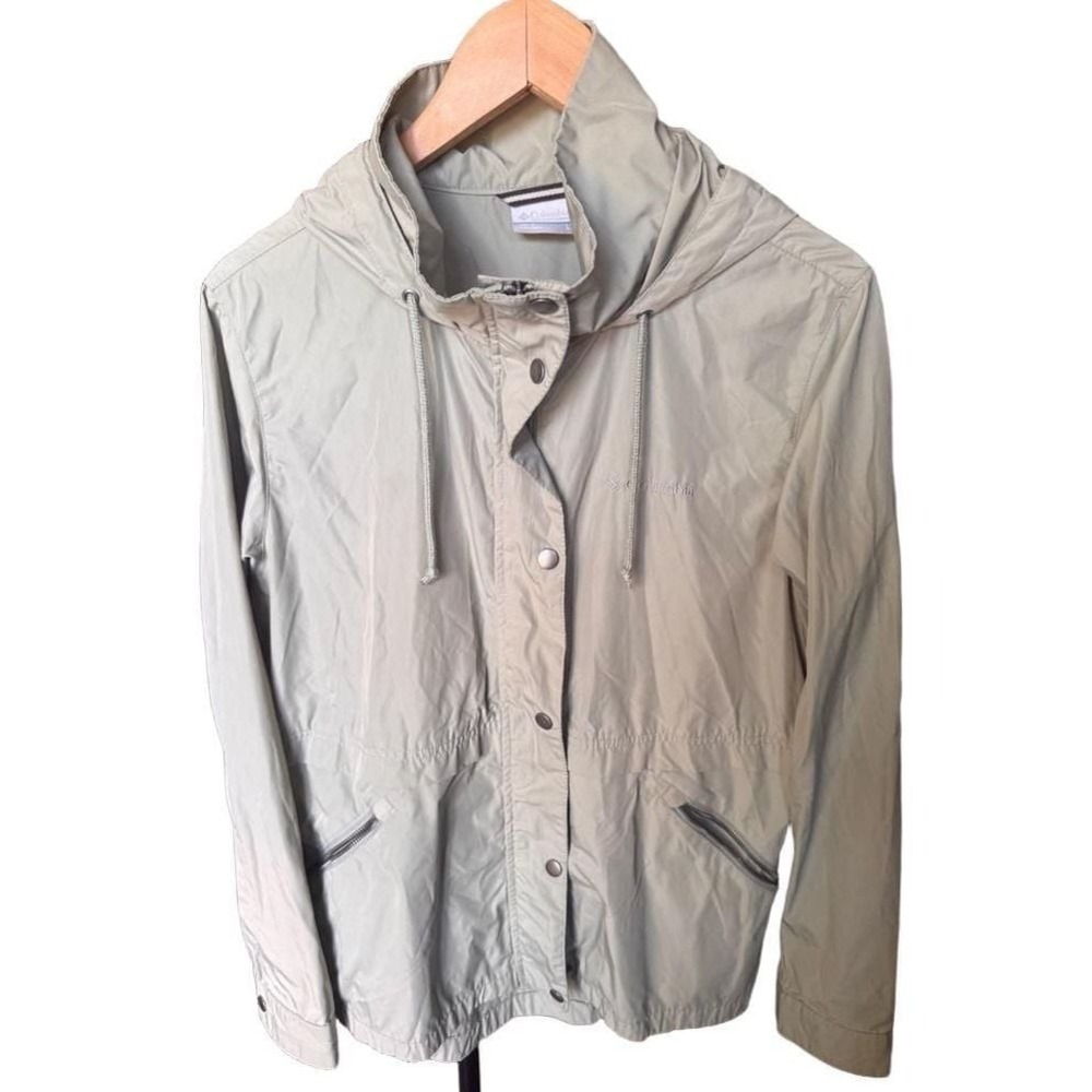 Columbia Women's Lillian Ridge II Lightweight Hooded Rain Jacket